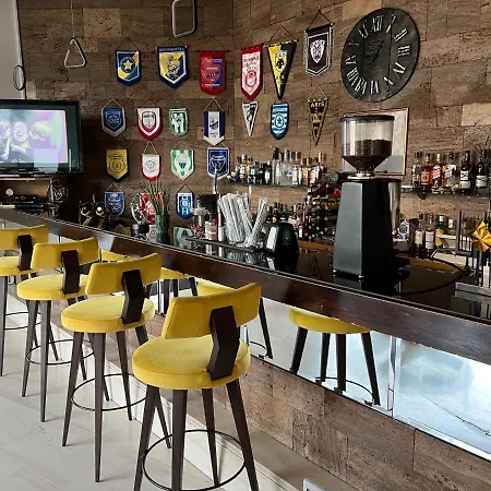 利瓦迪亚酒店 酒店 莱瓦贾