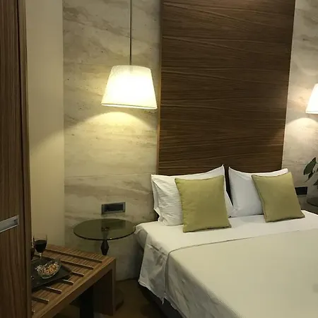 利瓦迪亚酒店 酒店 3*