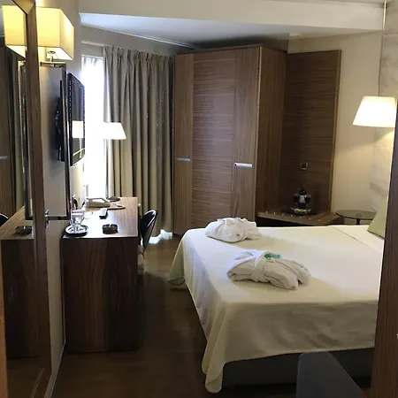 호텔 Levadia Hotel 3*
