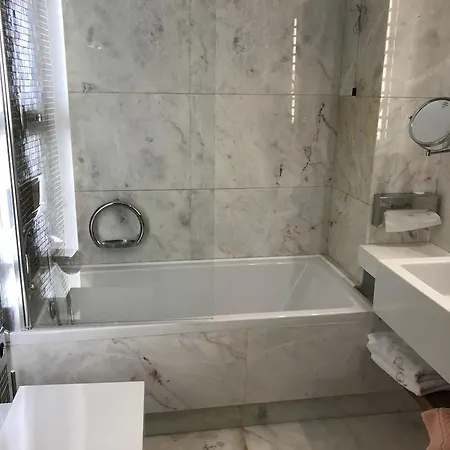 호텔 Levadia Hotel Levádeia