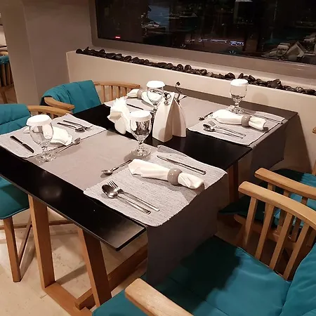 호텔 Levadia Hotel