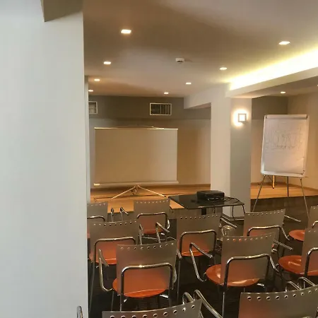 호텔 Levadia Hotel