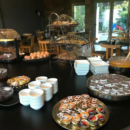 Levadia Hotel 호텔