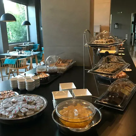 Levadia Hotel 3*